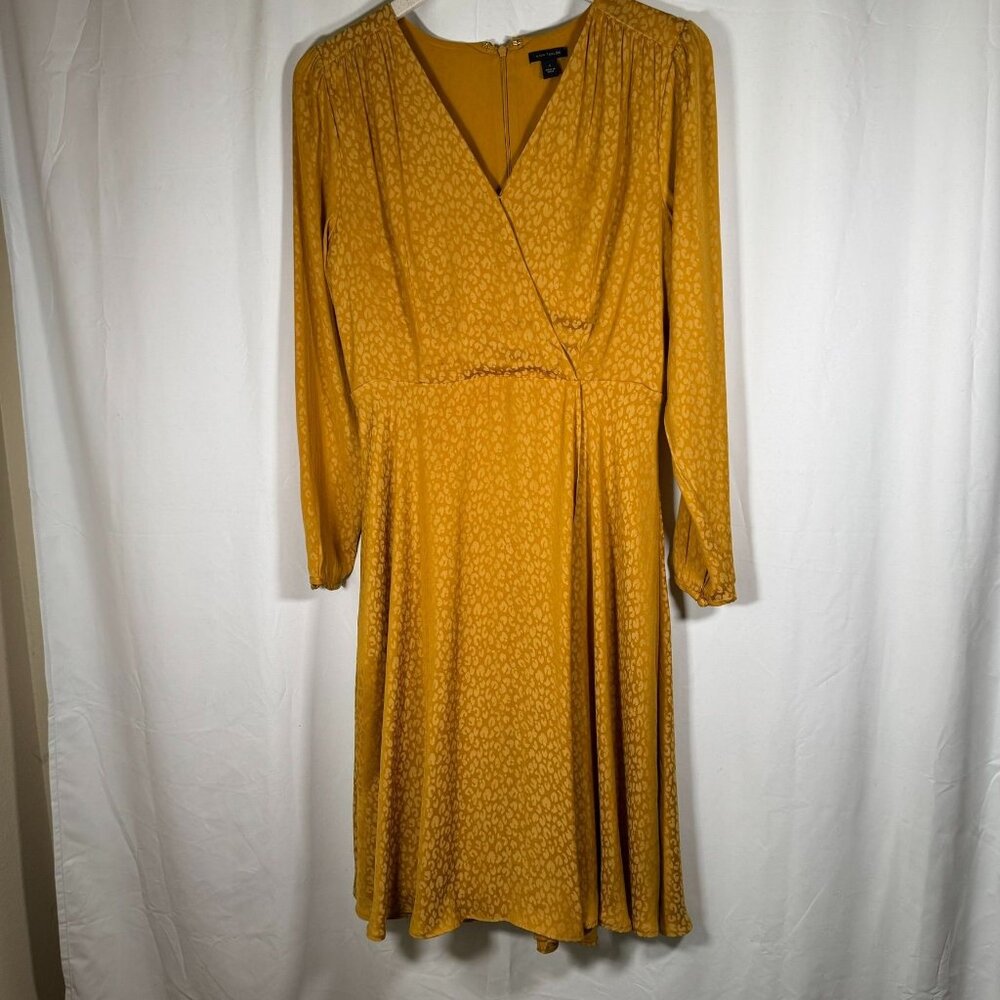Ann Taylor Cheetah Print Jacquard Faux Wrap V-neck Yellow Belted Dress Size 4 (F - Picture 1 of 12